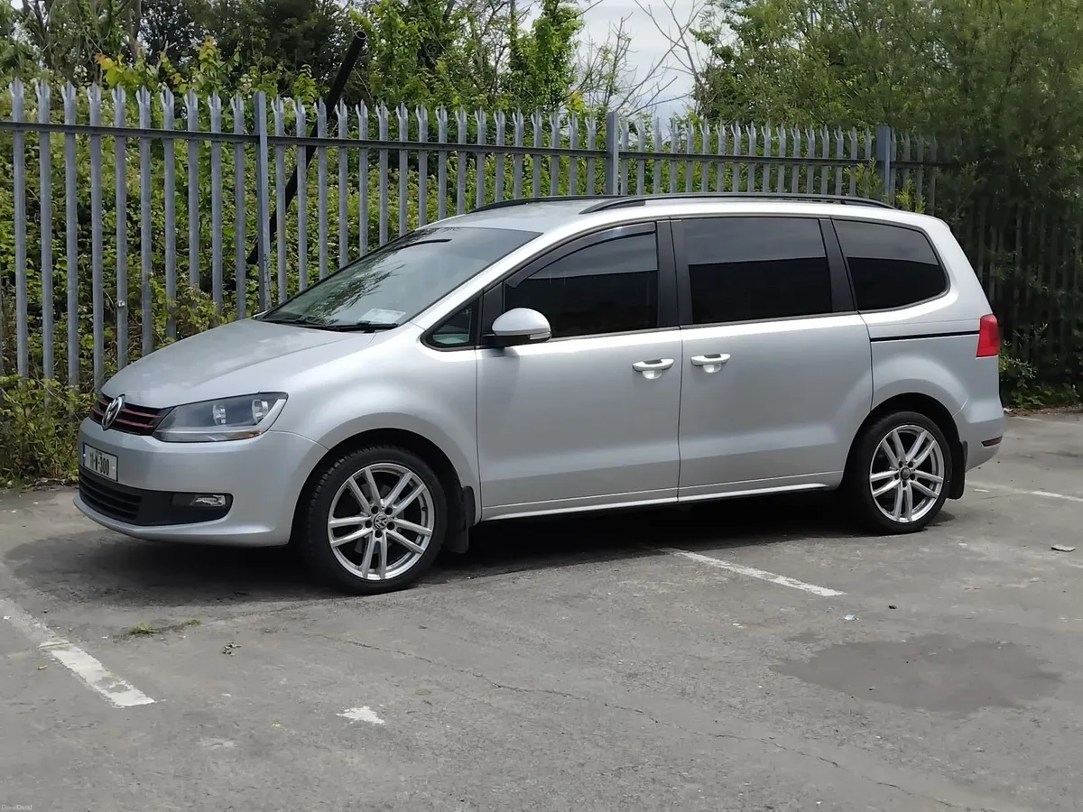 Volkswagen Sharan 2011 - Image 4