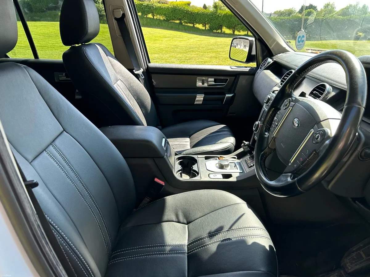 Land Rover Discovery Crew-cab - Image 6