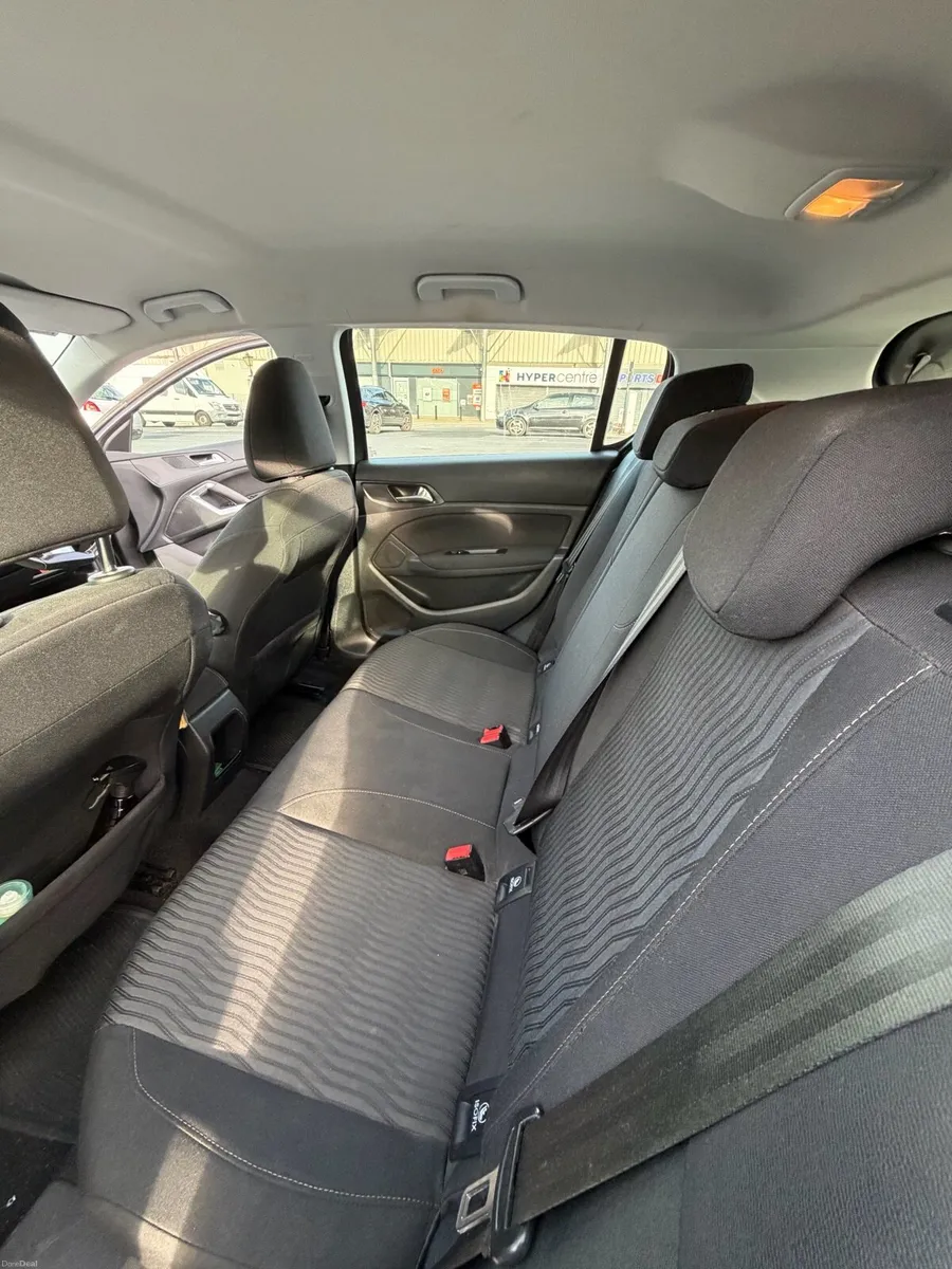 2016 Peugeot 308 - Image 2
