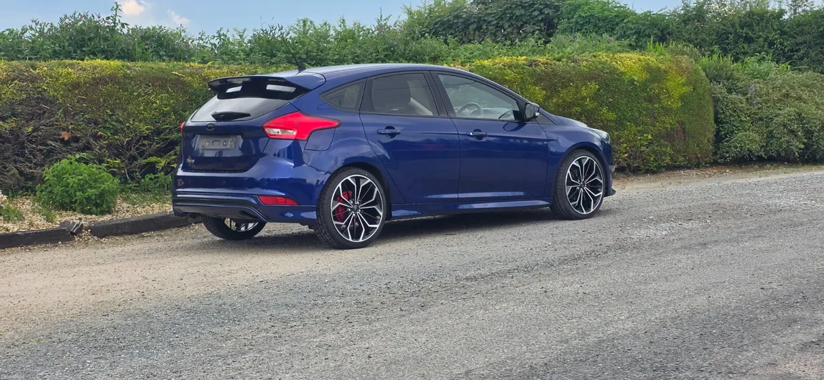 Ford Focus ST-Line 1.5 Diesel - Image 5