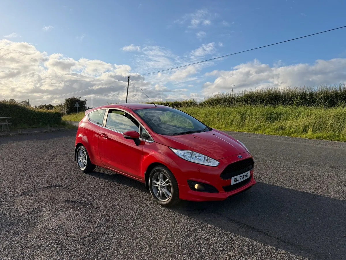 2017 Ford Fiesta Zetec 1.2 - Image 3