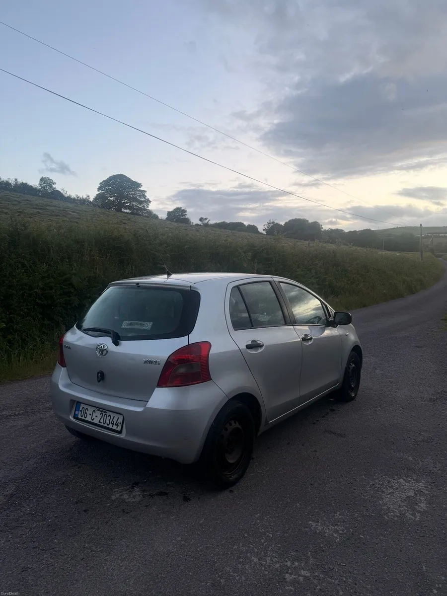Toyota Yaris - Image 4