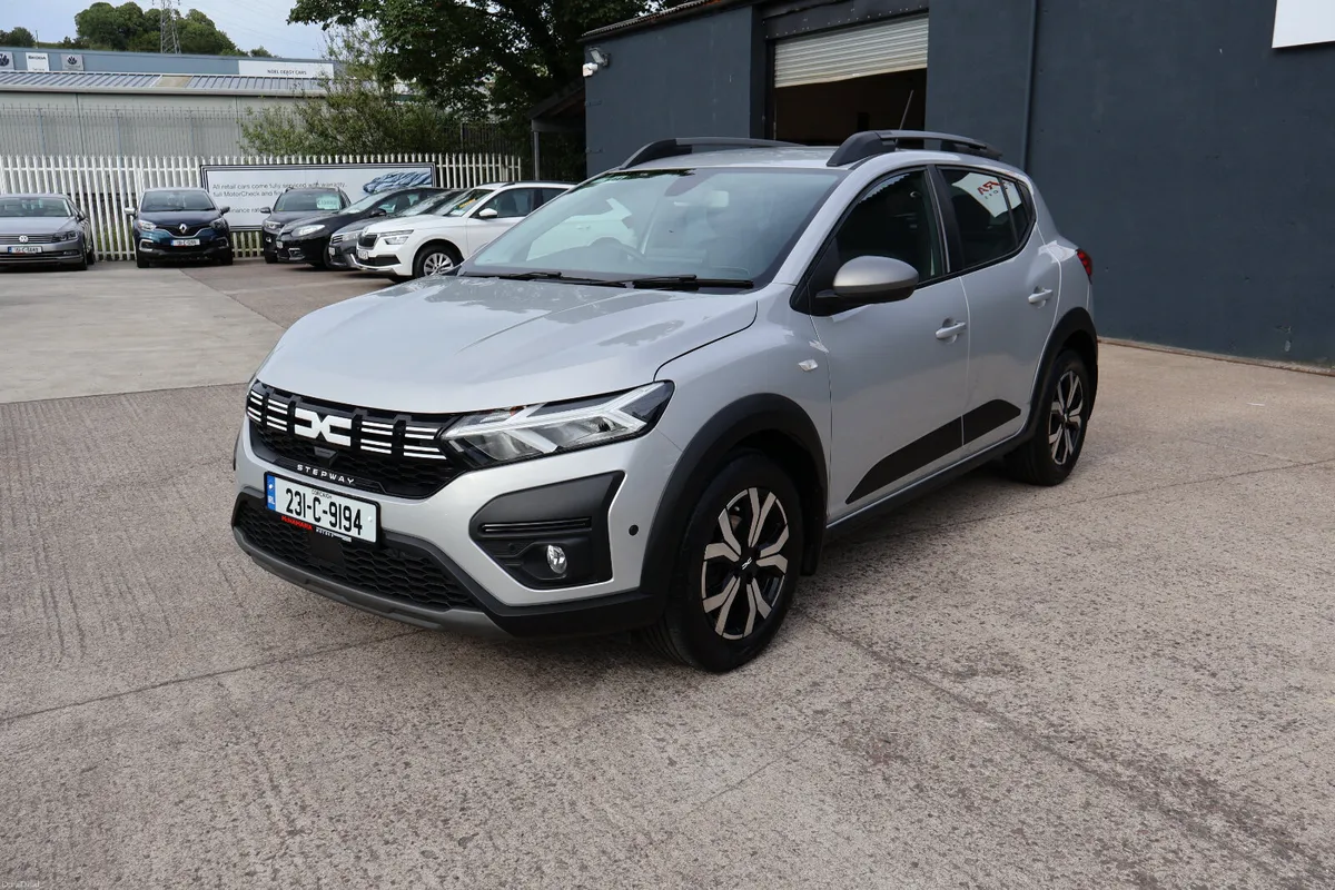 Dacia Sandero Stepway Journey Huge Spec 'As New' - Image 5