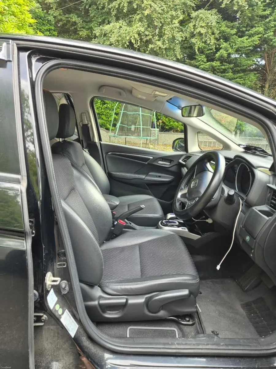 2014 Honda Fit Hybrid |100k KM|NCT 08/27|Tax03/27 - Image 4