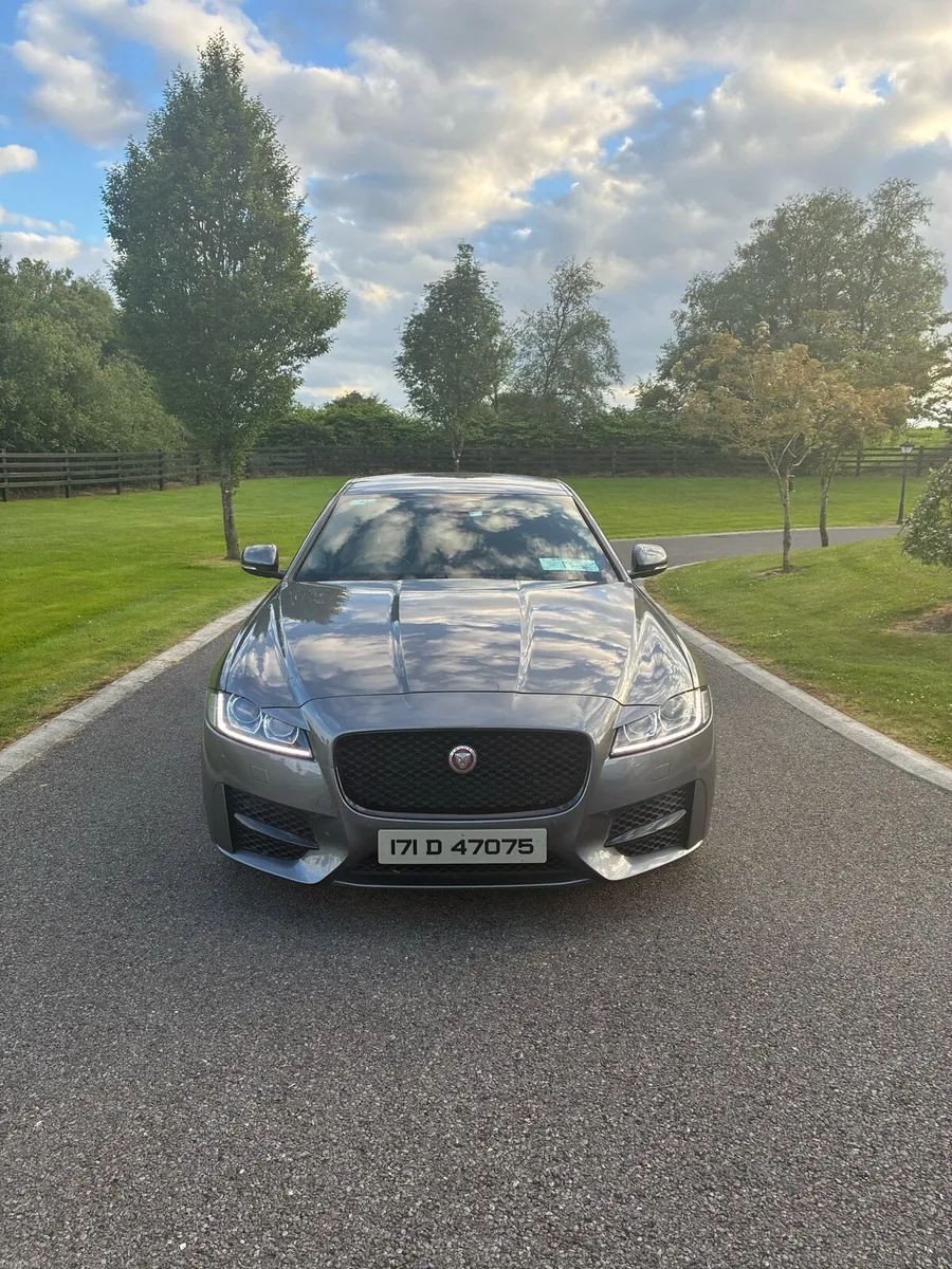 Jaguar XF - Image 2