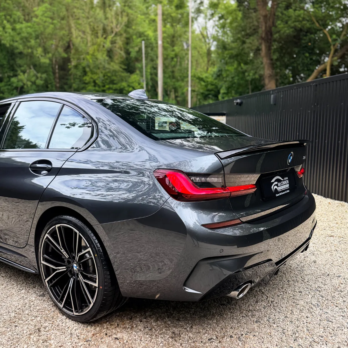 BMW 3-Series 2022 - Image 2