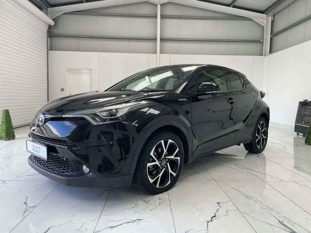 2017 TOYOTA C-HR 1.8 HYBRID AUTOMATIC - Image 4
