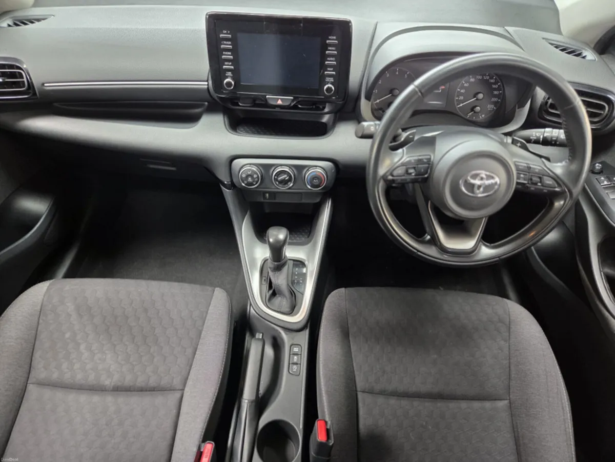 Toyota Yaris 1.5 LUNA M/D 4DR A AUTO - Image 4