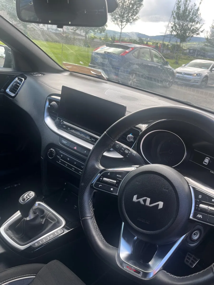 Kia Ceed 2023 - Image 1