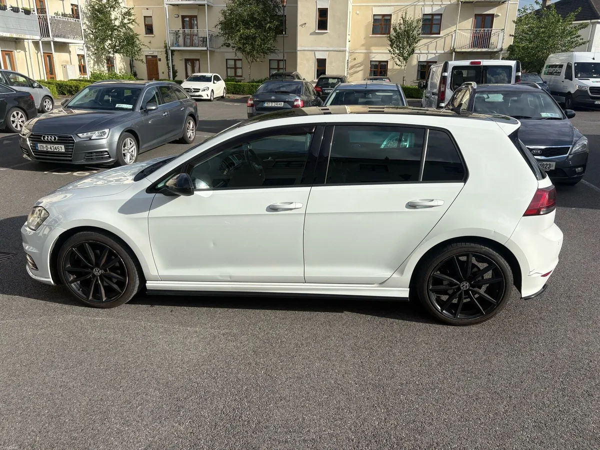 171 Golf R Line - Image 2