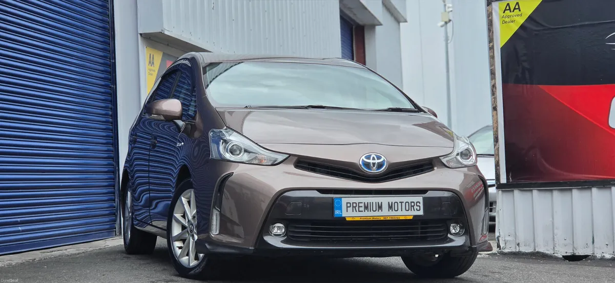 Toyota prius Alpha 7 seater - Image 2