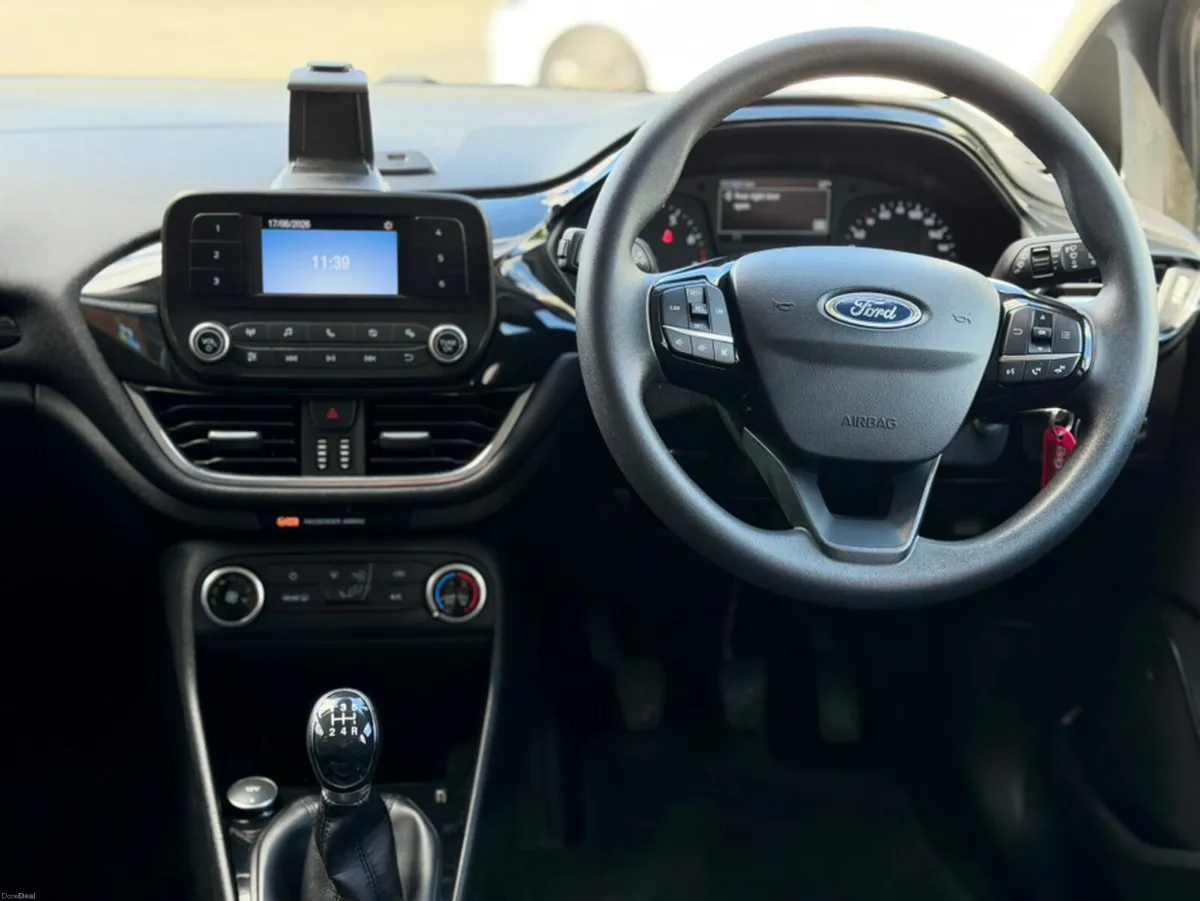Ford Fiesta ZETEC 1.10 5DR - FULL SERVICE HIST. - Image 5