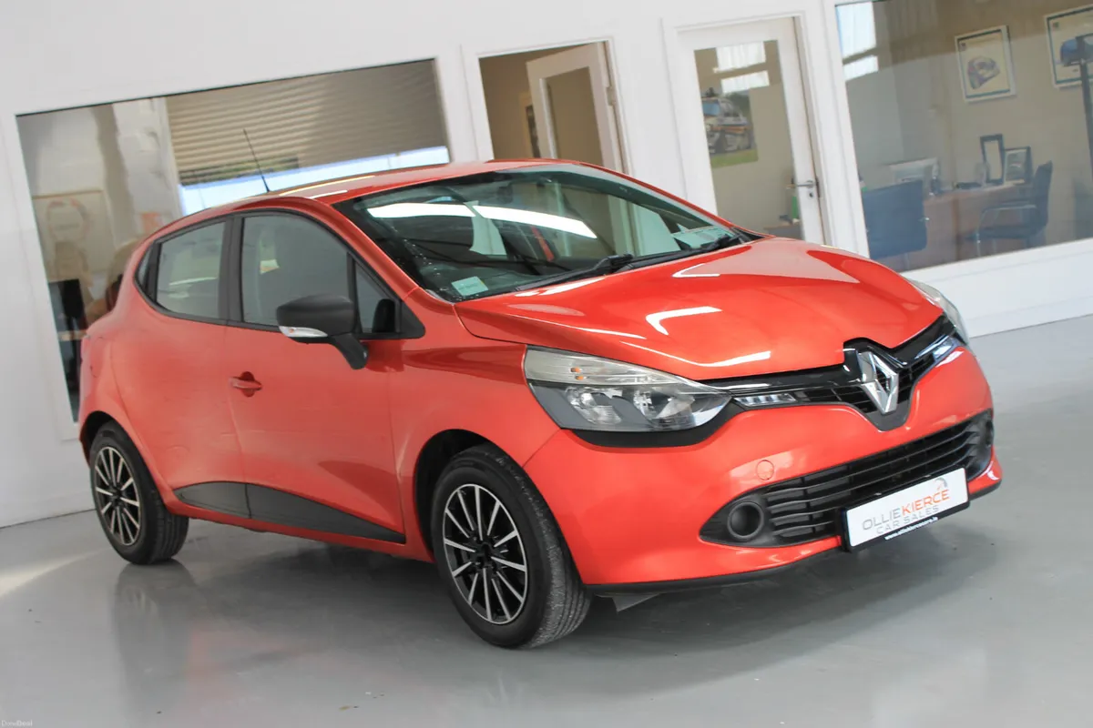 Renault Clio 2017, 1.2 Expression Finance Arranged - Image 4