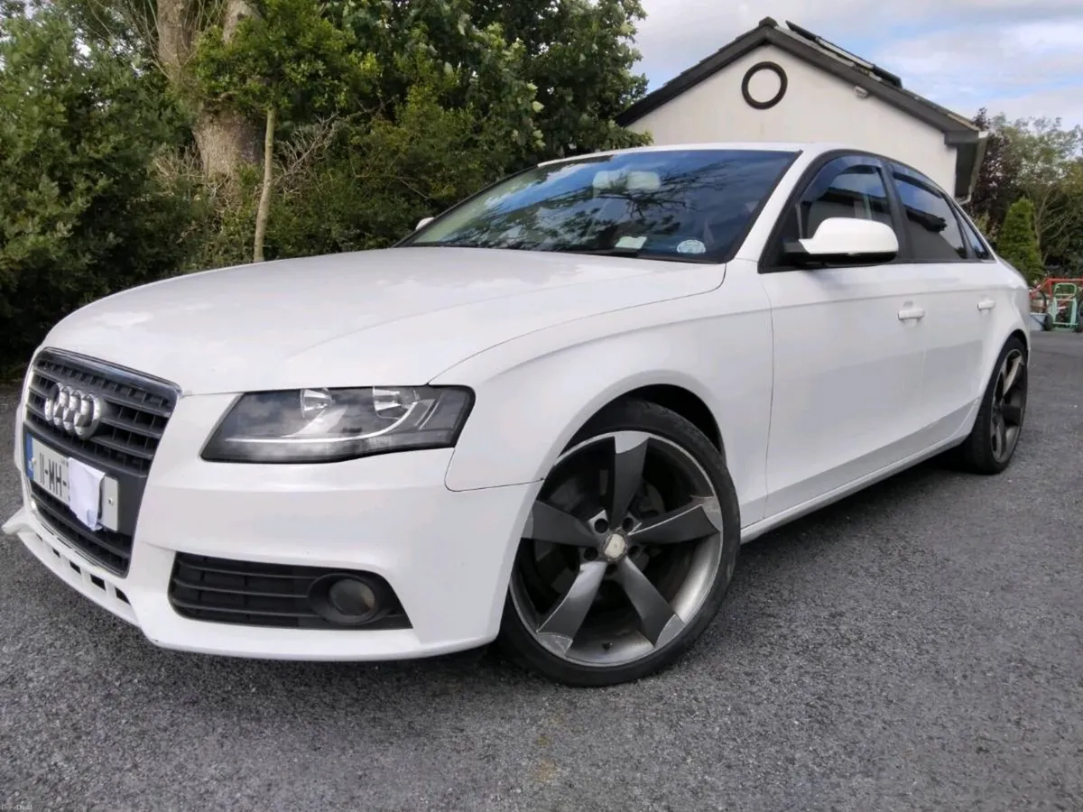 Audi A4 - Image 1