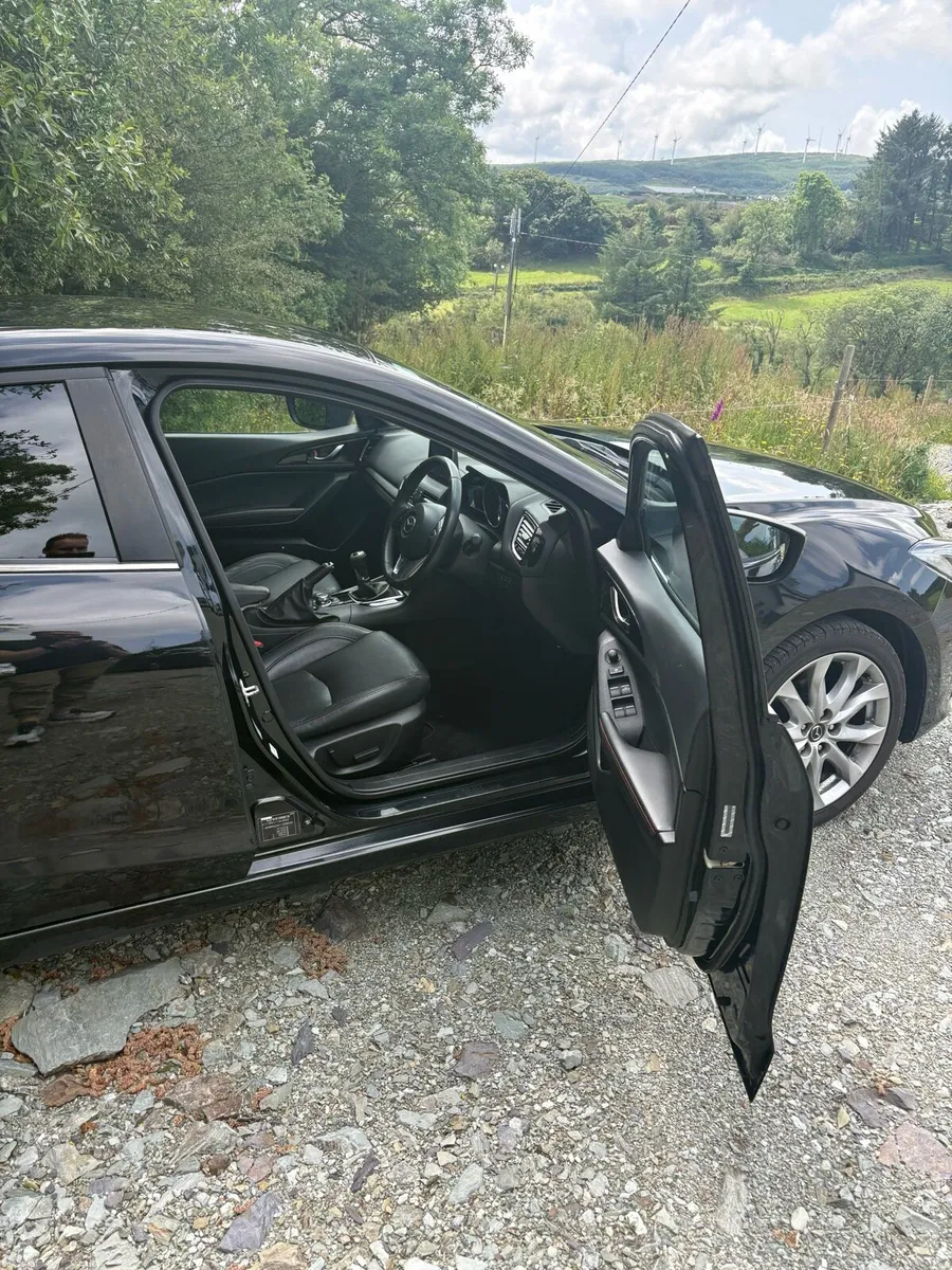 Mazda 3 2.2L Diesel 2016 - Image 2