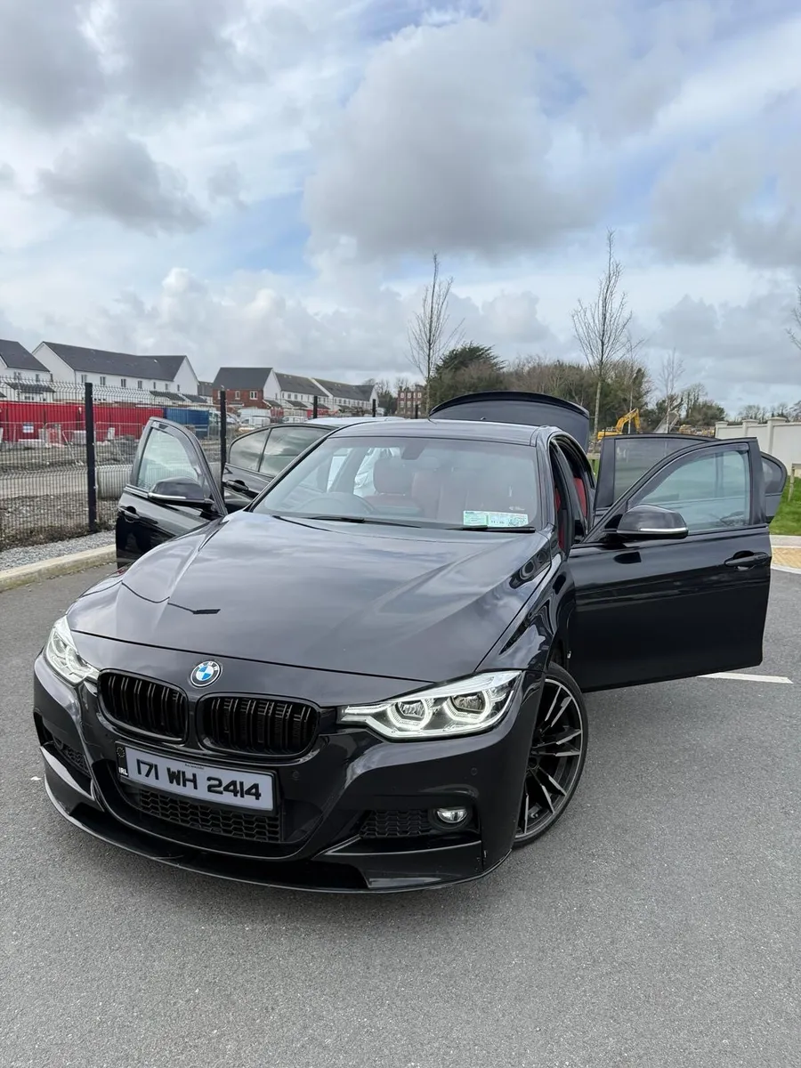 BMW 330e plug in Hybrid petrol 2.0 - Image 4