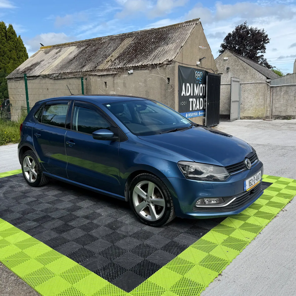 Volkswagen Polo 2016 Leather/Bluemotion Edition - Image 2
