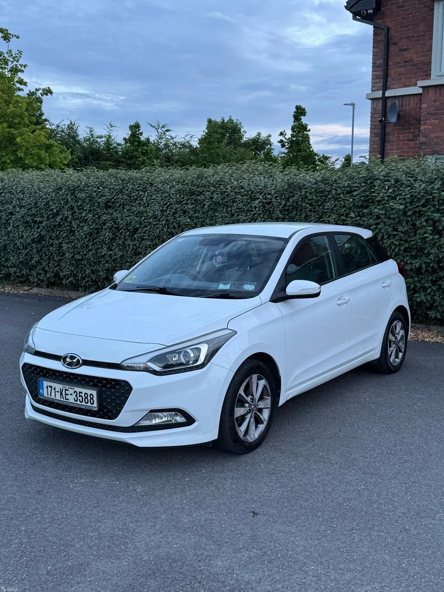 Hyundai I20 1.2 Petrol* low mileage*1 Owner* - Image 4