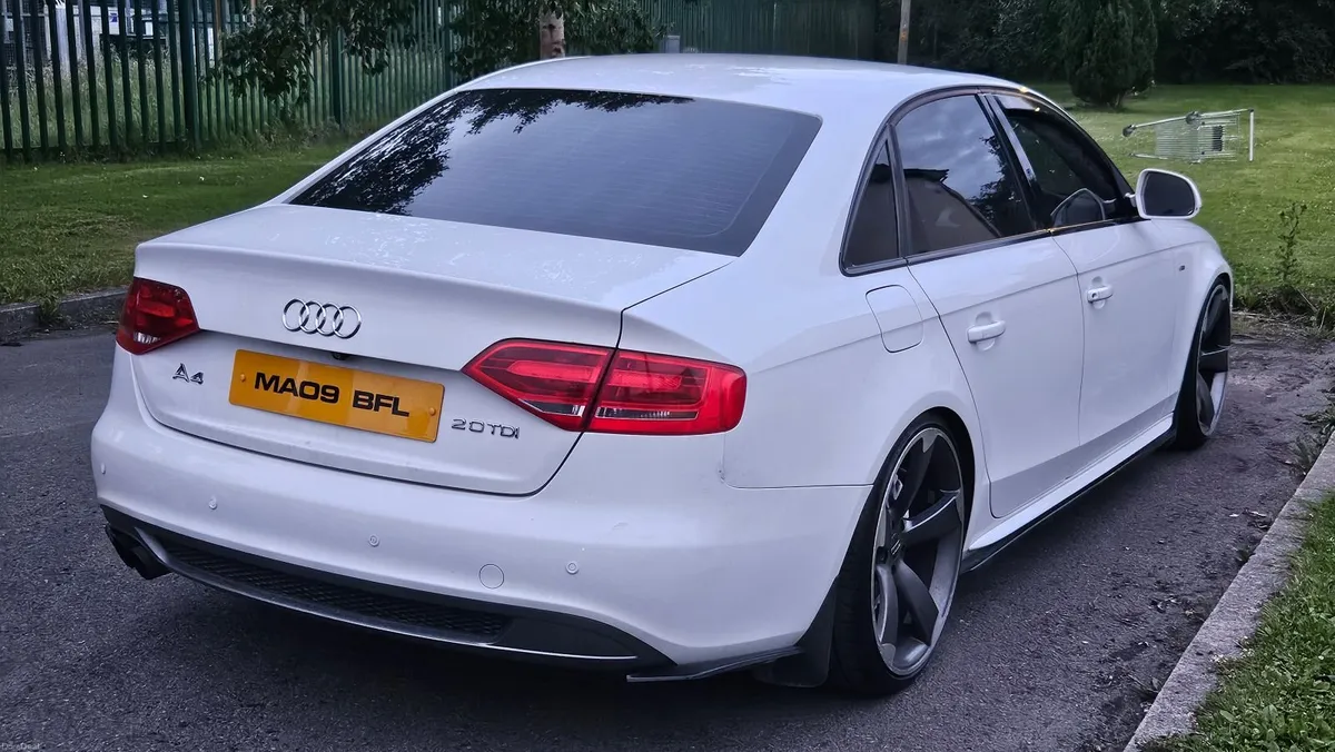 Audi A4 s line - Image 4