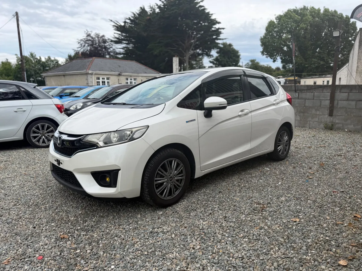 Honda Fit 2017 L package low Milage - Image 3