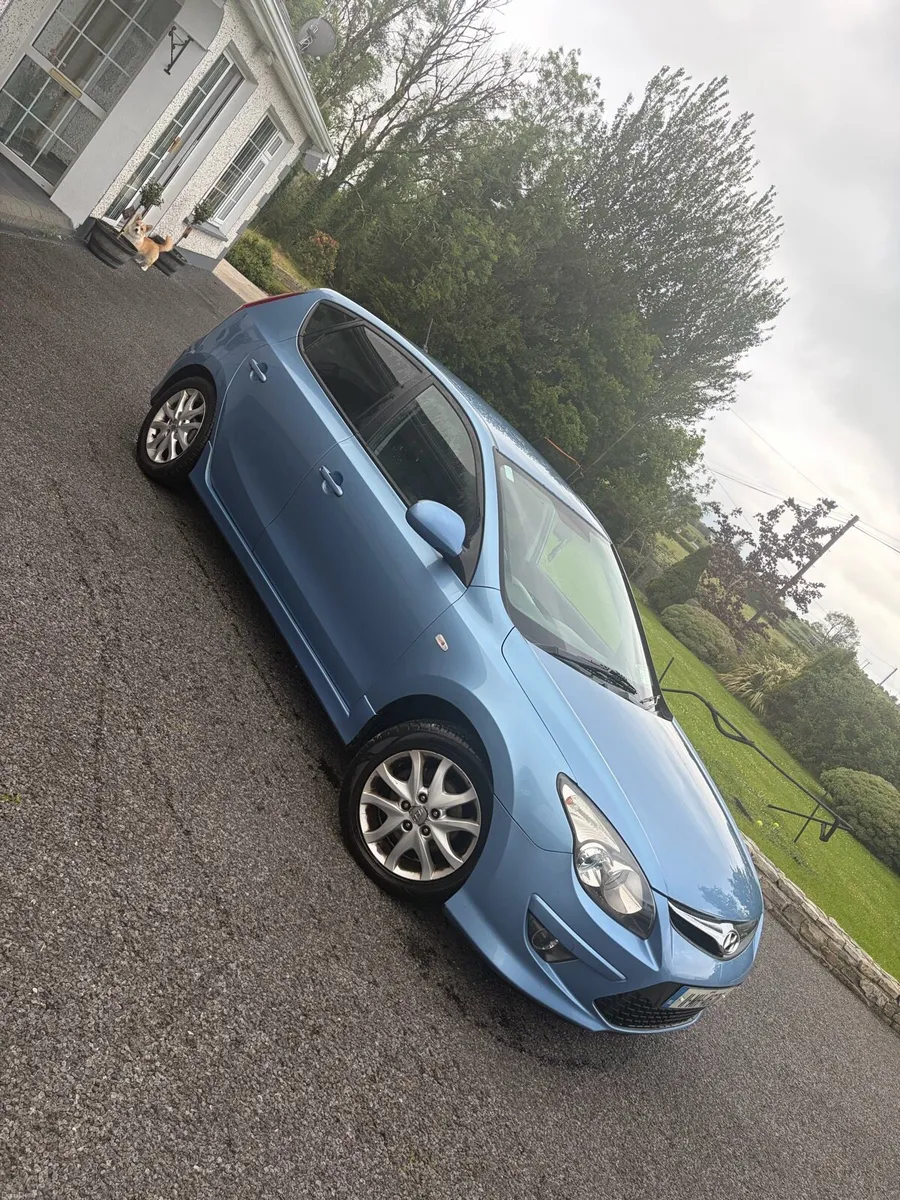 Hyundai i30 - Image 2