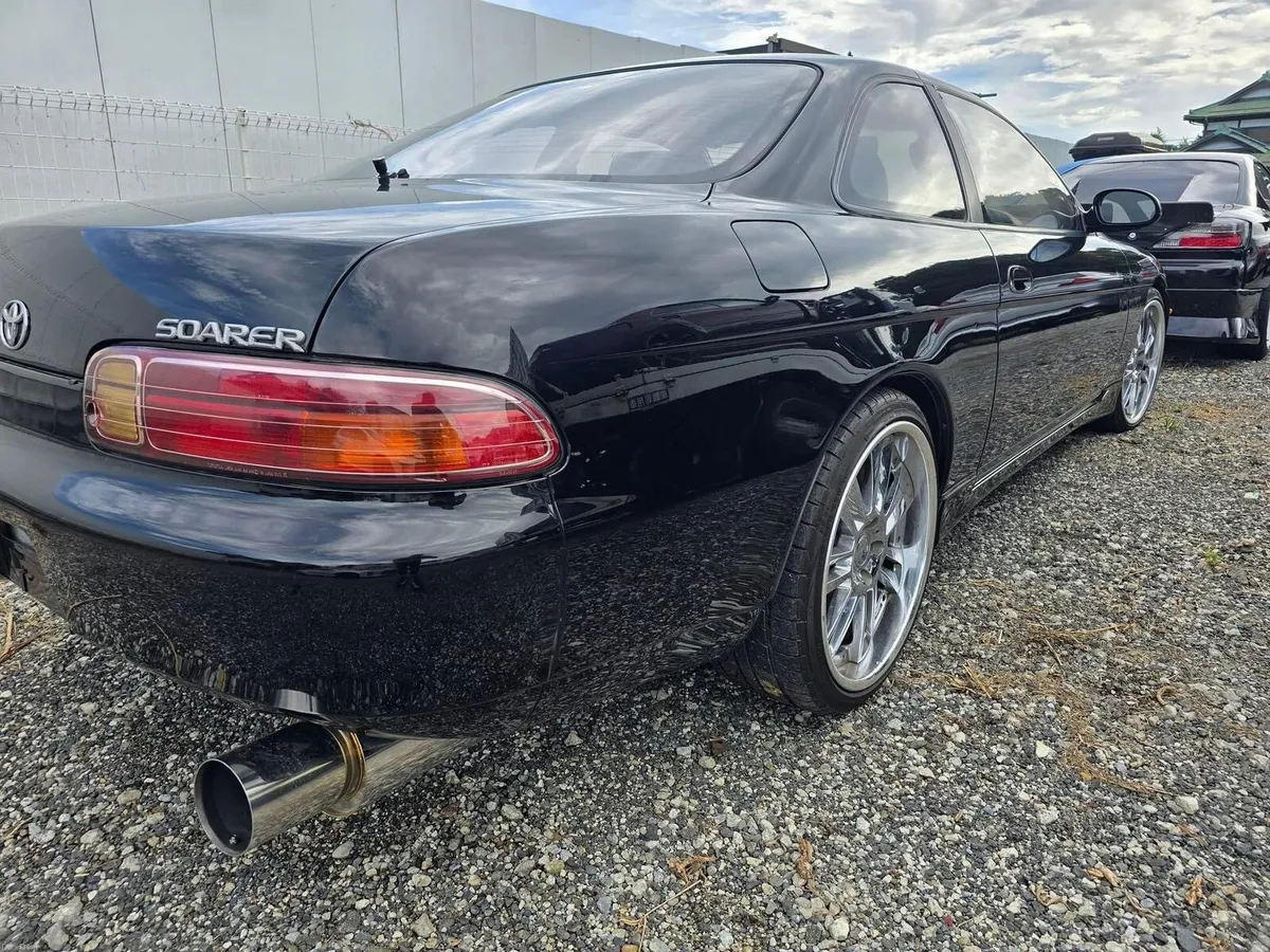 Toyota Soarer - Image 4