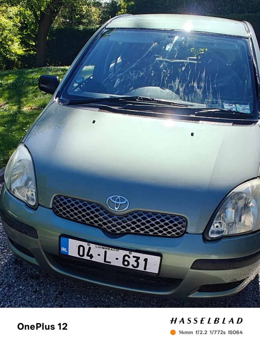 Toyota Yaris 2004 - Image 2
