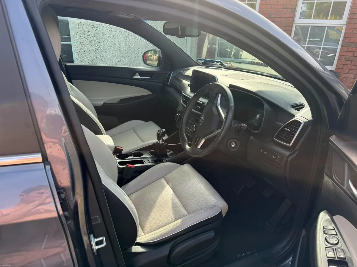 2019 Hyundai Tucson Premium SE — Top Spec, Diesel - Image 2