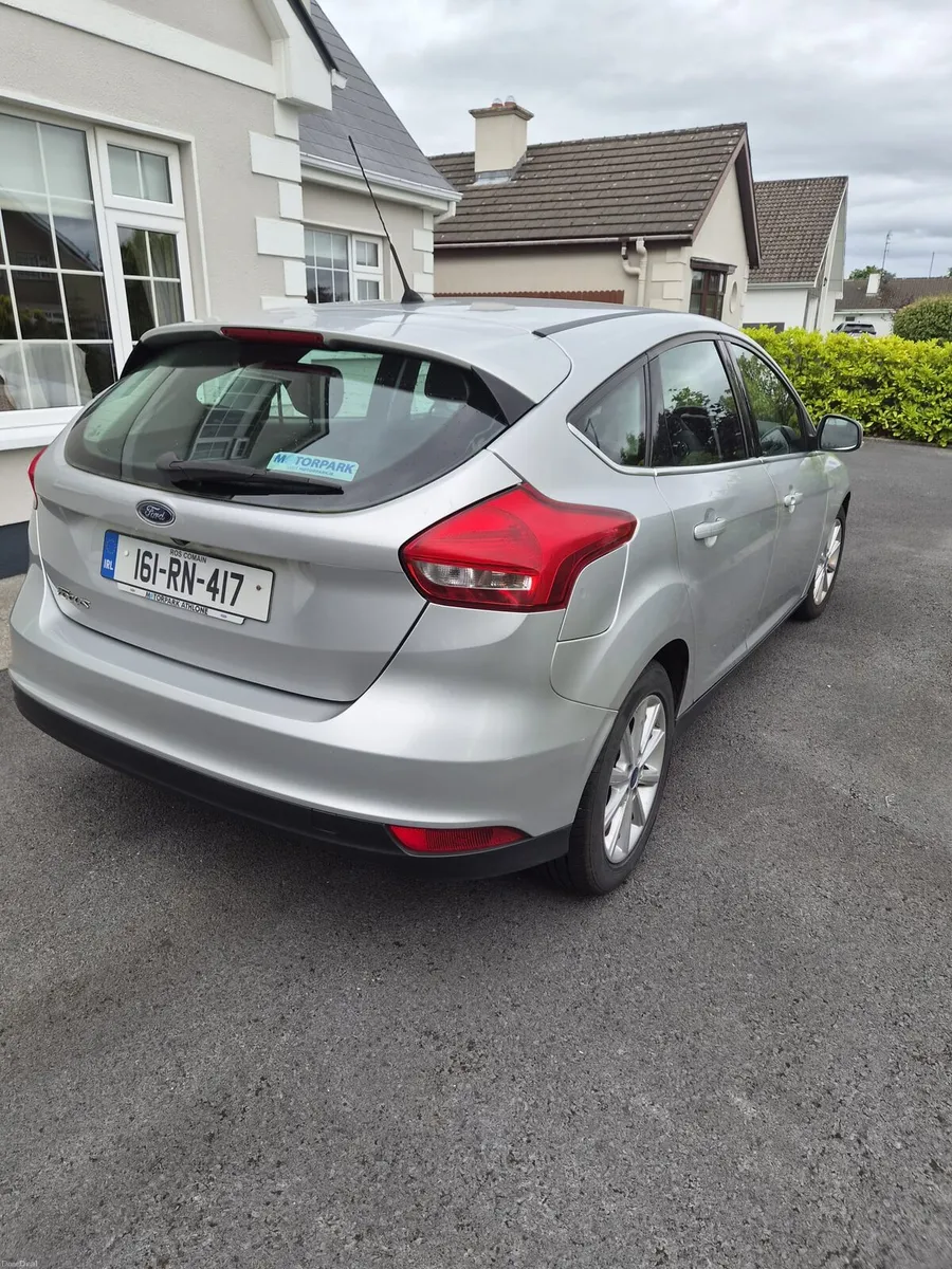 Ford Focus - Image 2