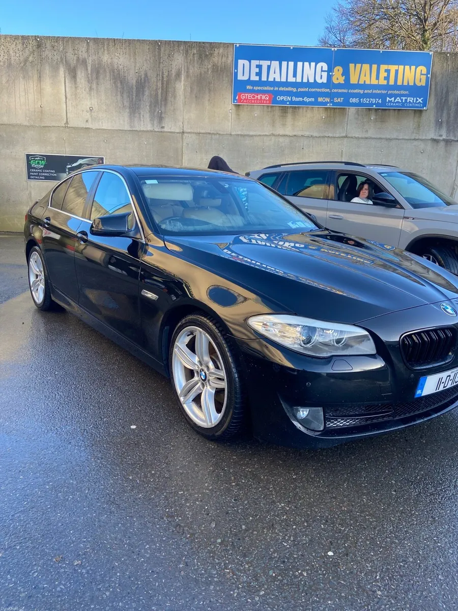 BMW 2011 series 5 - Image 3