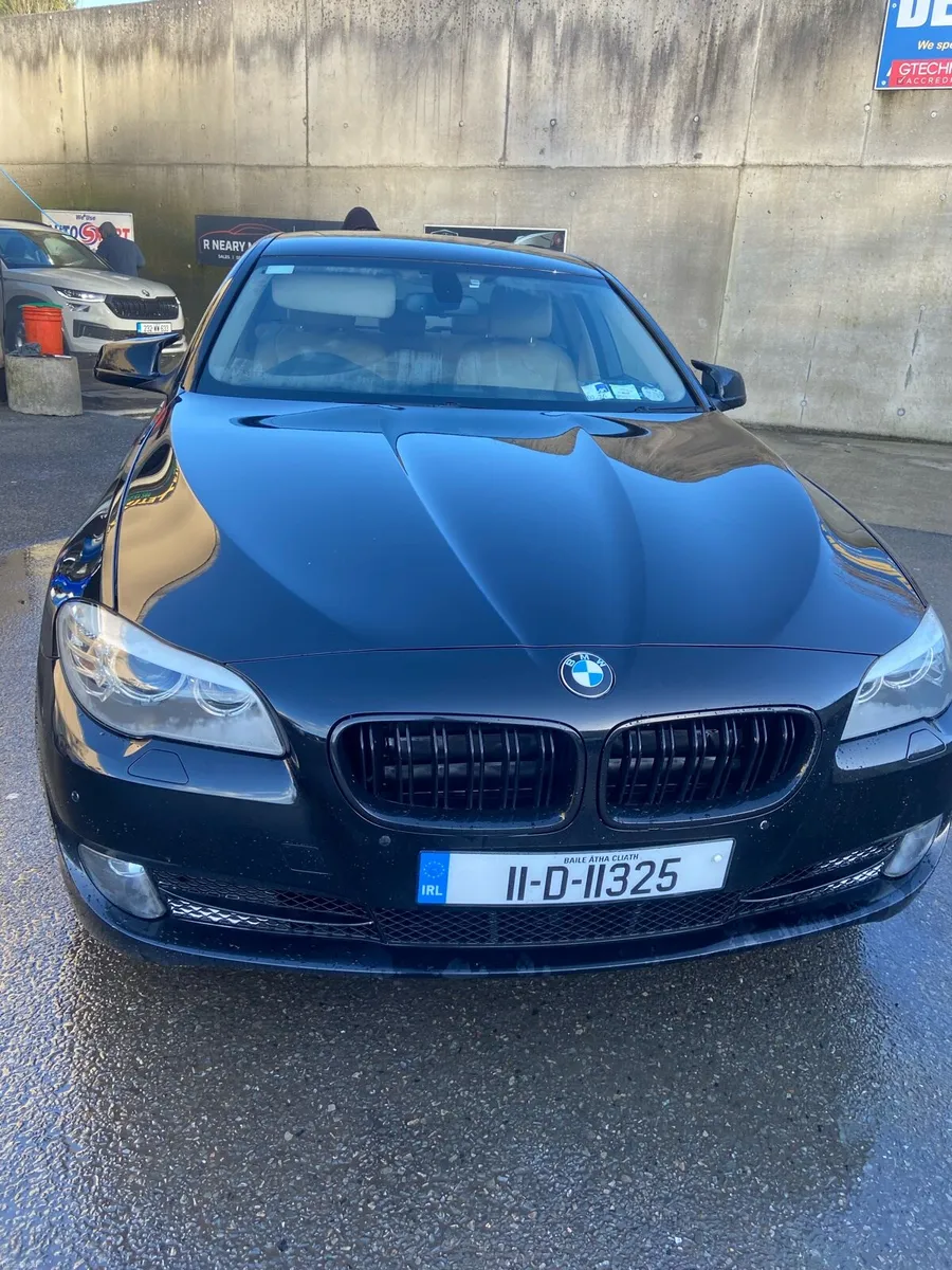 BMW 2011 series 5 - Image 6