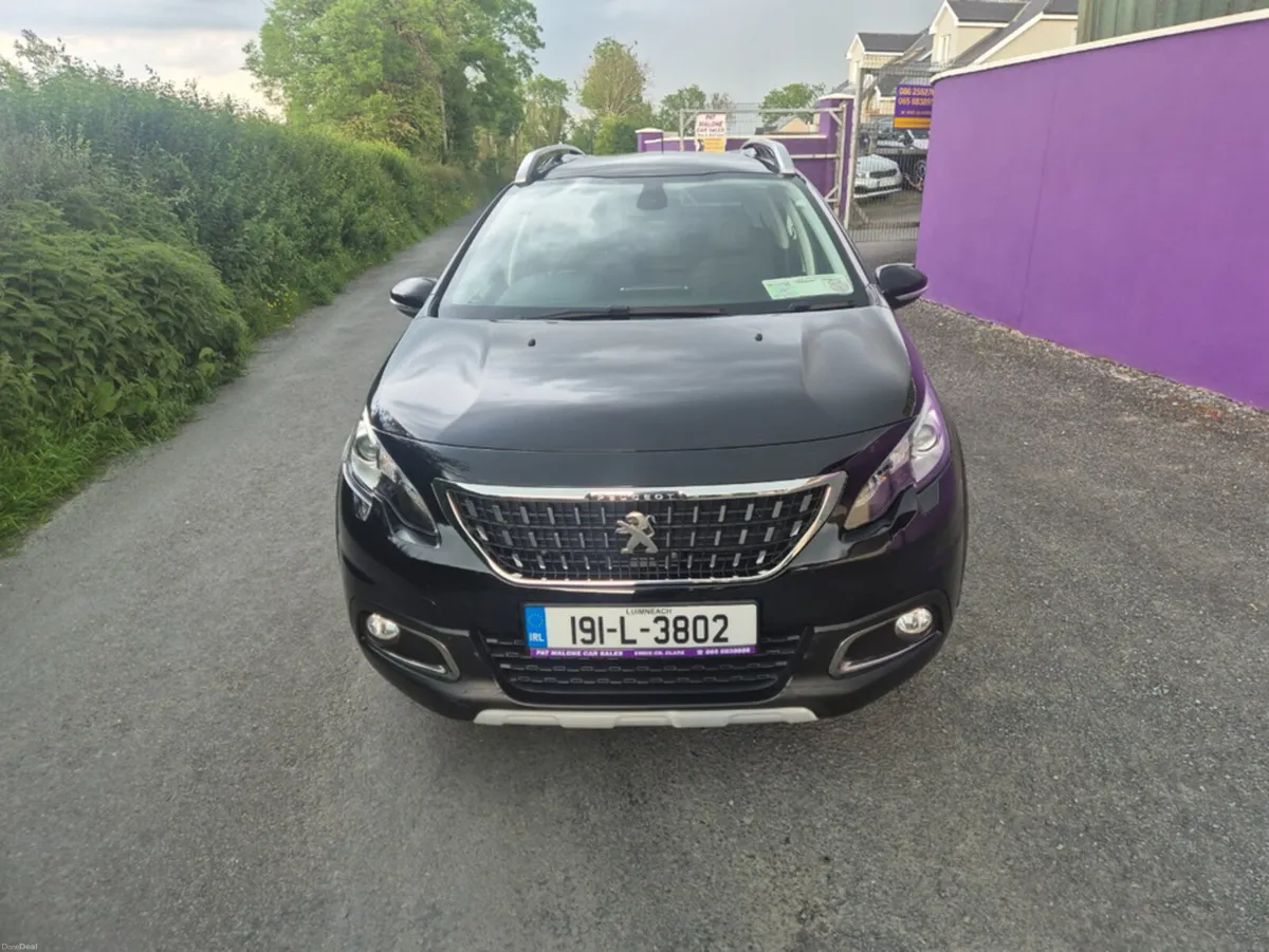 Peugeot 2008 ALLURE PREMIUM BLUEHDI 5DR - Image 2