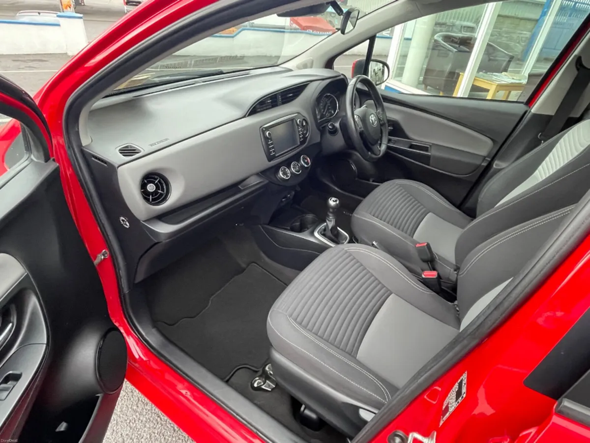 Toyota Yaris 1.0 LUNA 4DR 5DR - Image 6