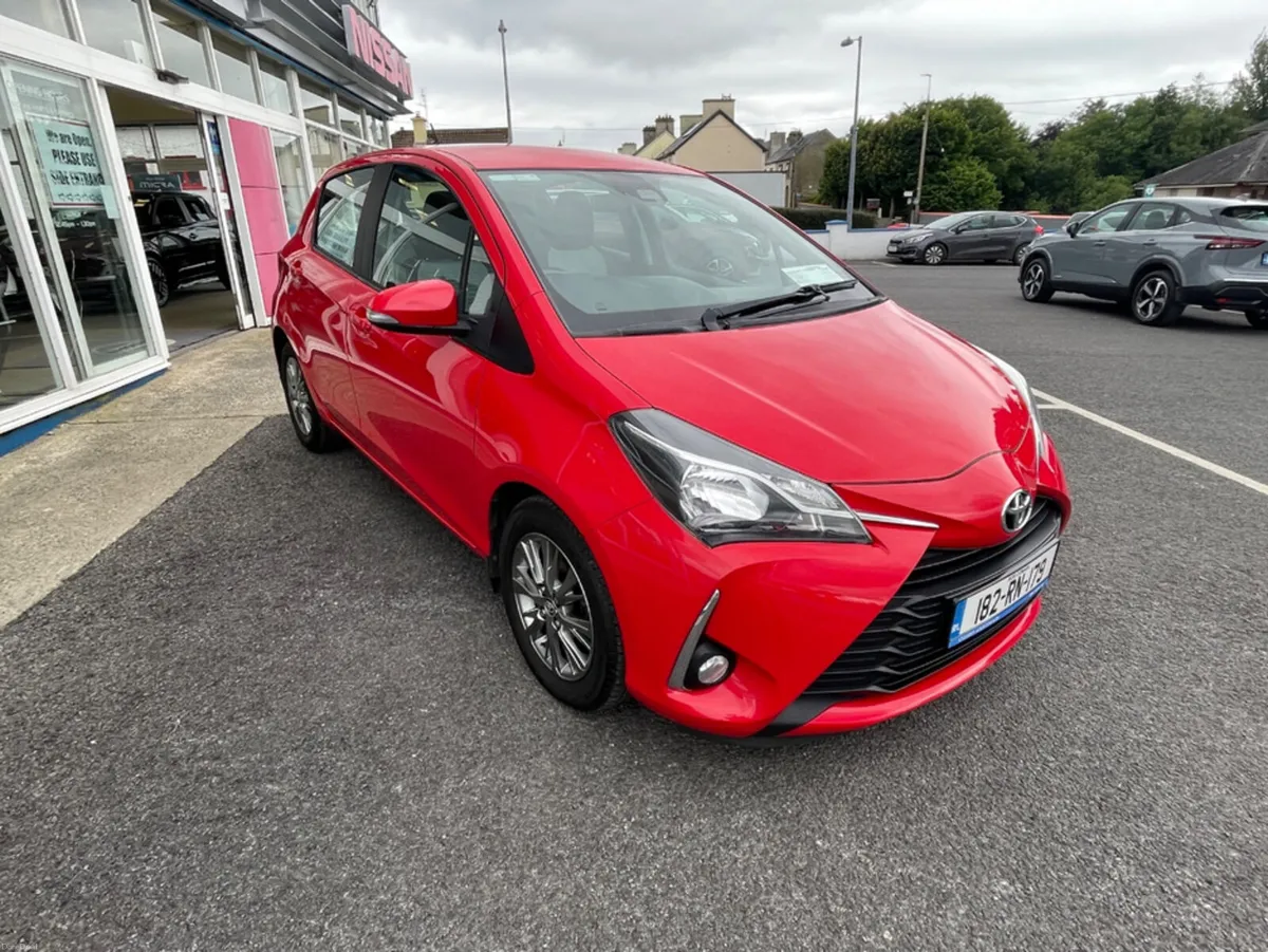 Toyota Yaris 1.0 LUNA 4DR 5DR - Image 2