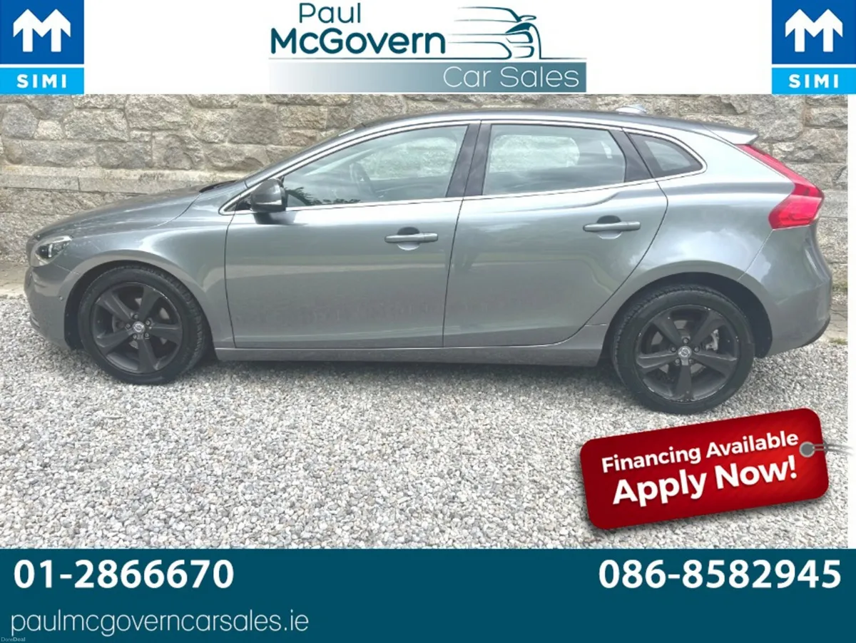 Volvo V40 D2 SE 5DR - Image 2