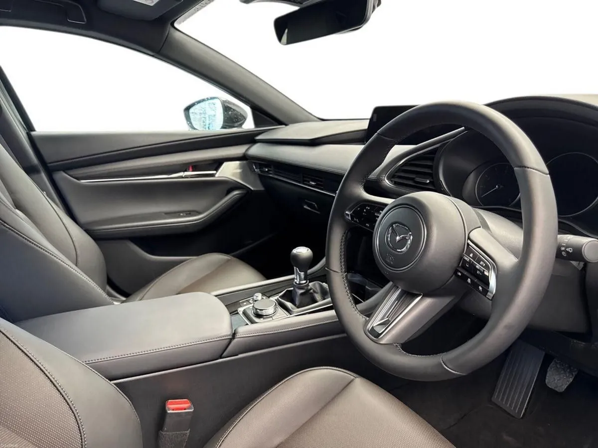 Mazda Mazda3 2.0P TAKUMI *TOP SPEC* €95 PER WEEK O - Image 6