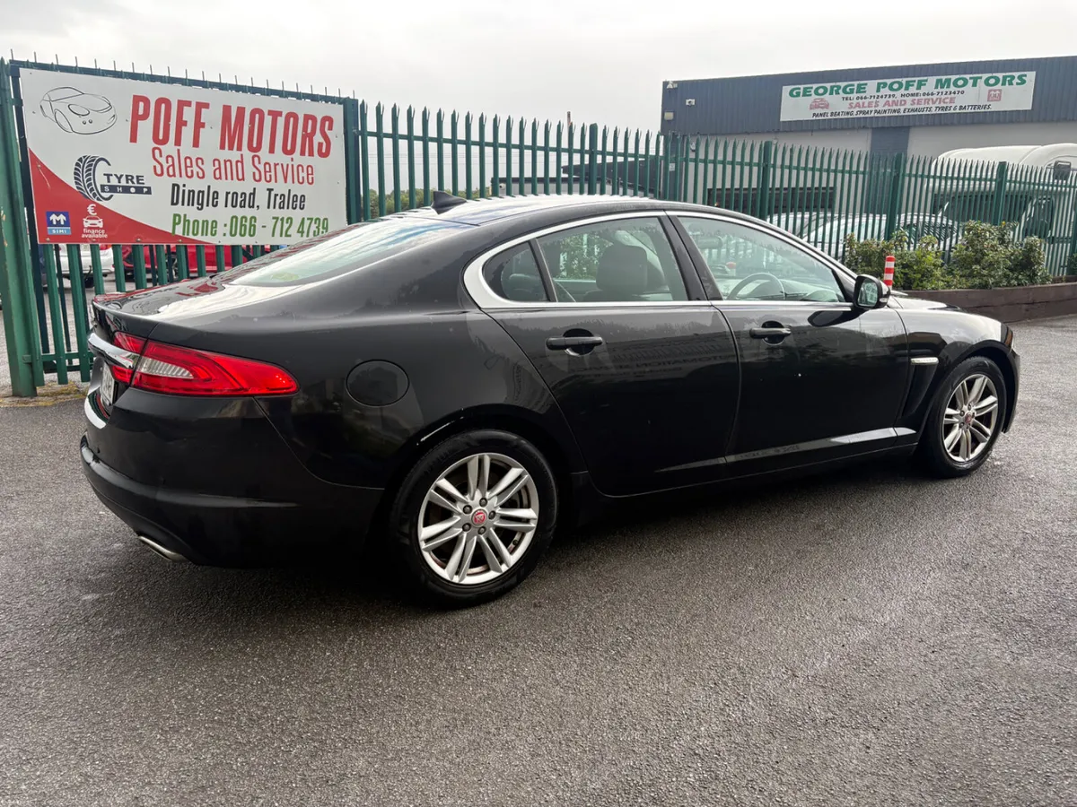 Jaguar XF 2015 - Image 3