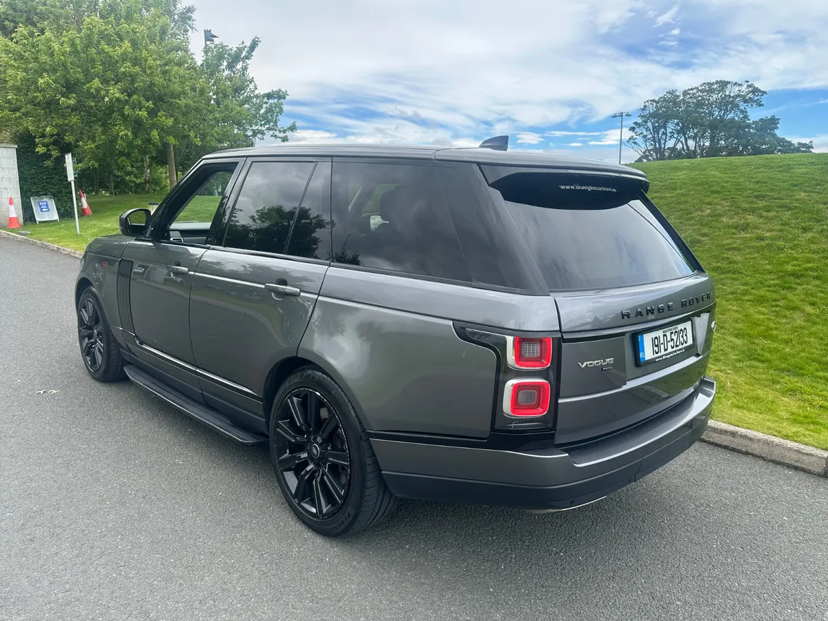 Land Rover Range Rover 2019 Hybrid - Image 4