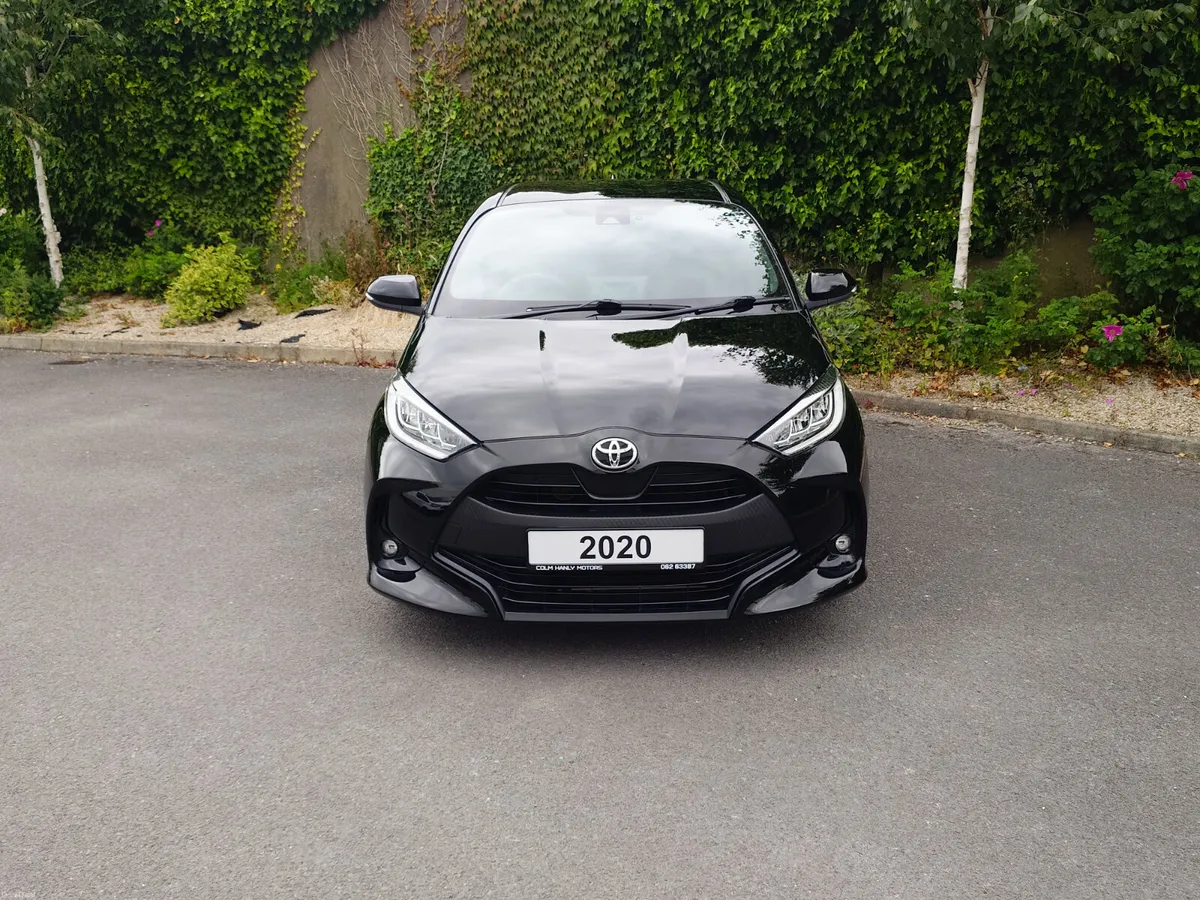 Toyota Yaris  1.5 ltr Manual Transmission - Image 2