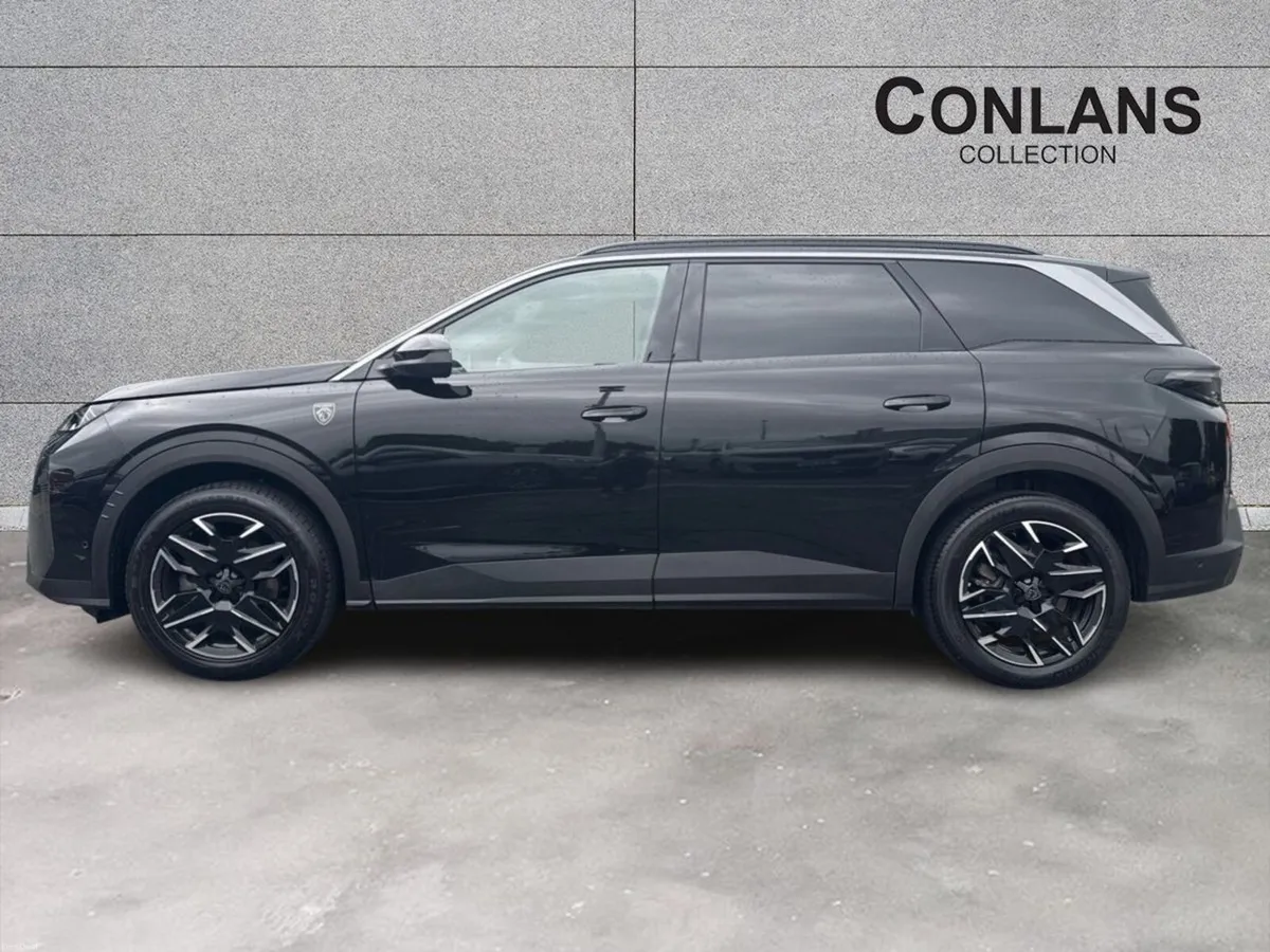 Peugeot 5008 1.2 MHEV 145bhp E-DCS6 GT - Image 3