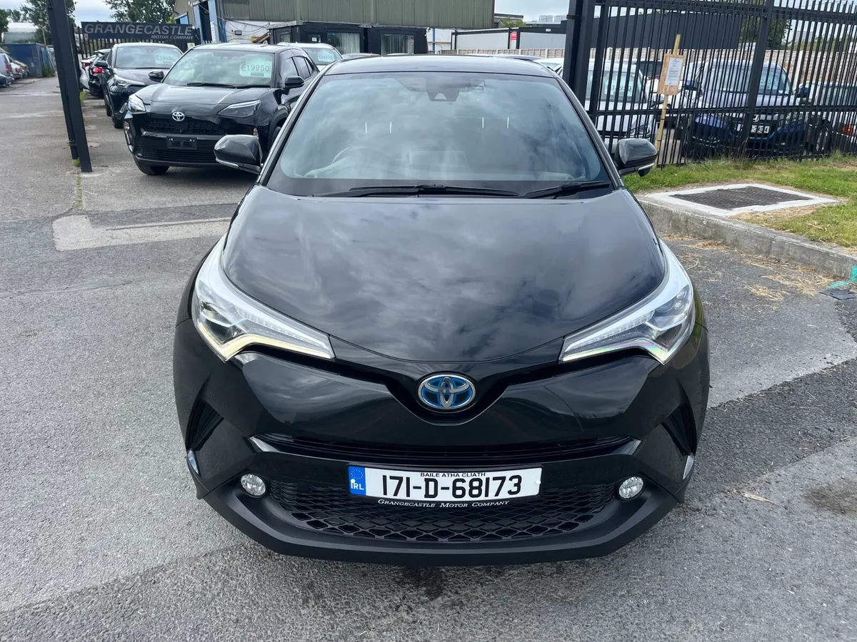 TOYOTA C-HR 2017, 1.8 HYBRID AUTO LOW KM HIGH SPEC - Image 2