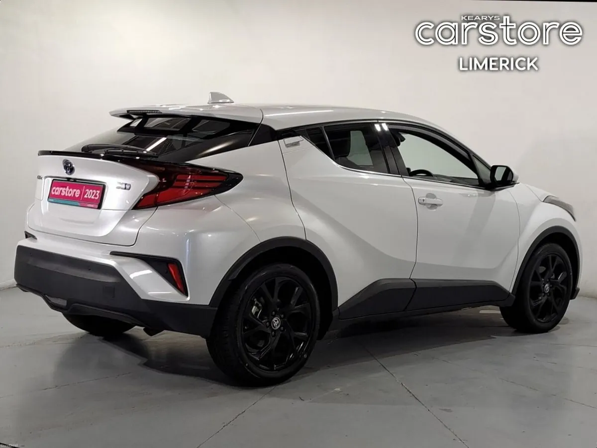Toyota C-HR 1.8 petrol hybrid - Image 3