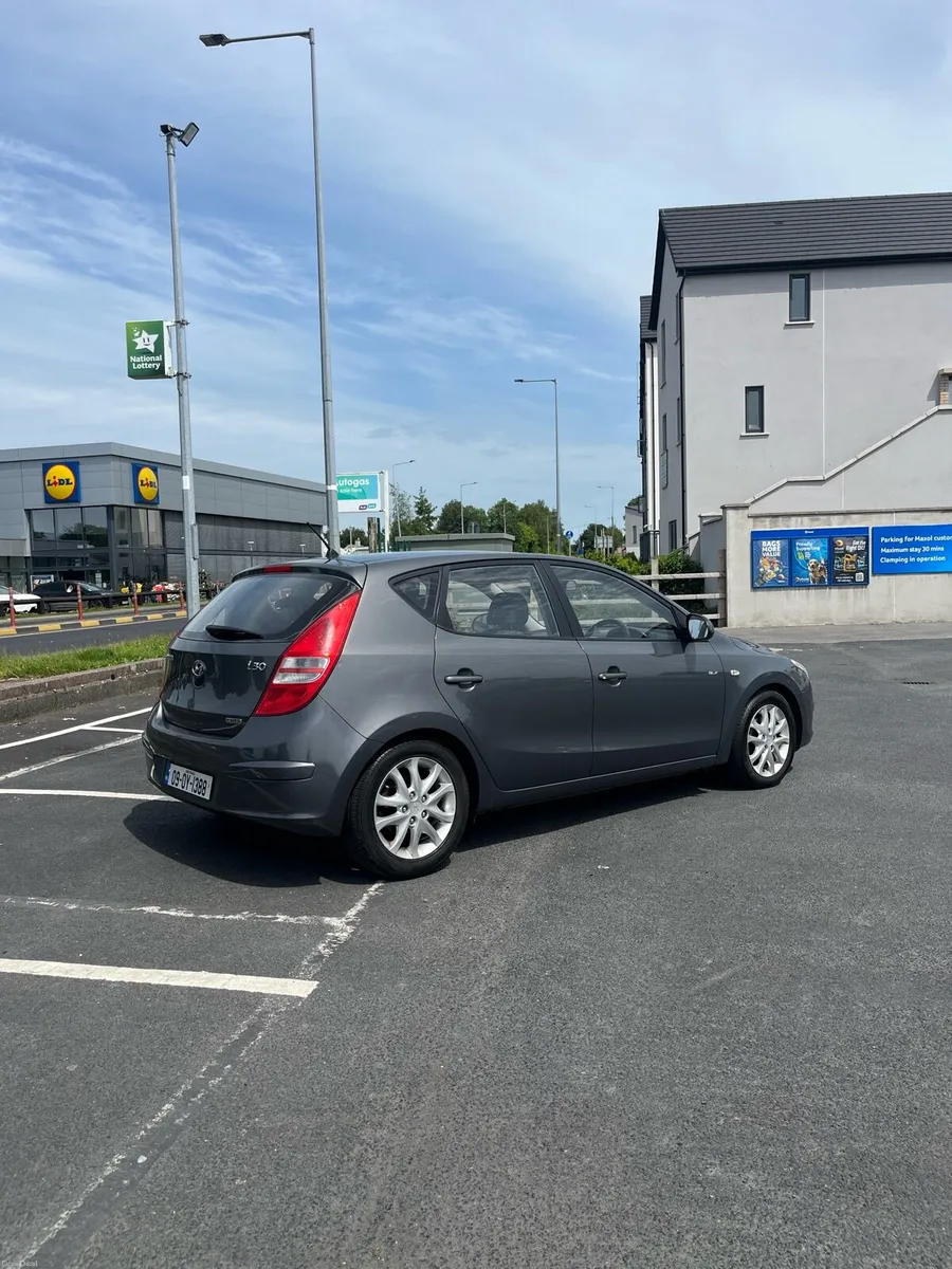 Hyundai i30 - Image 2