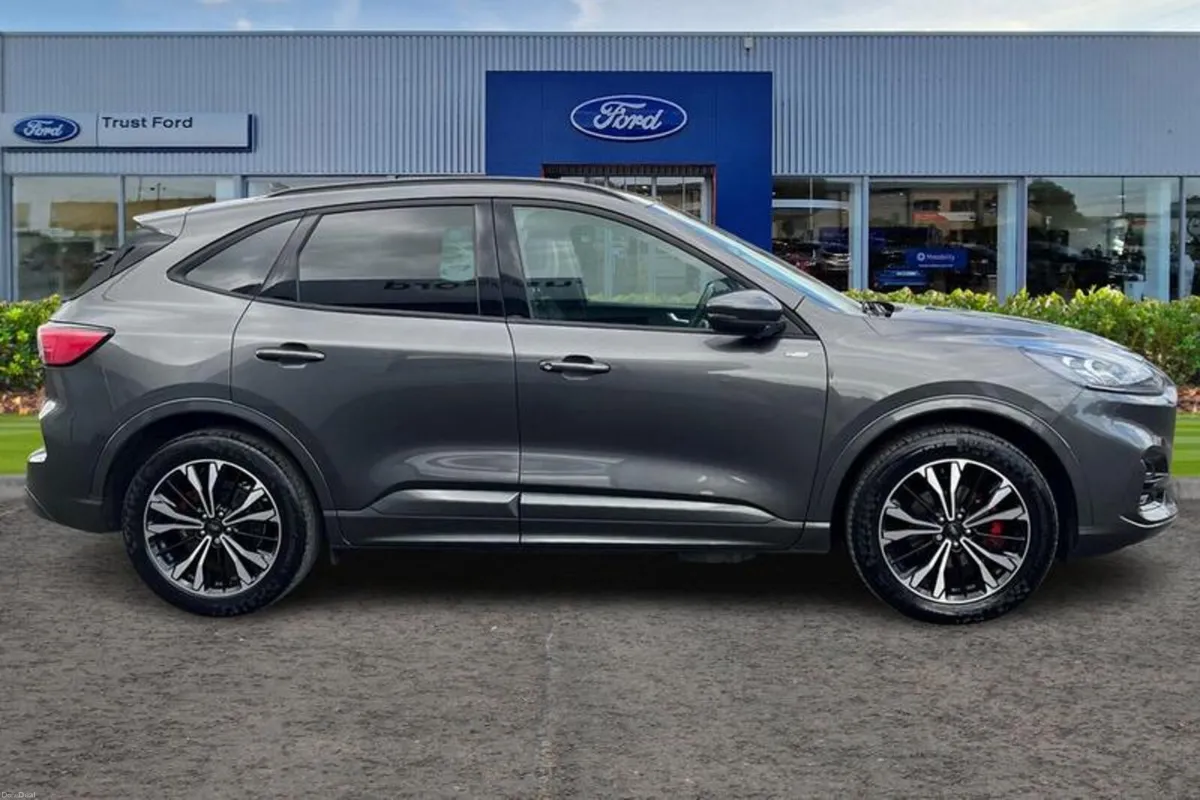 Ford Kuga ST-Line X Edition - Image 3