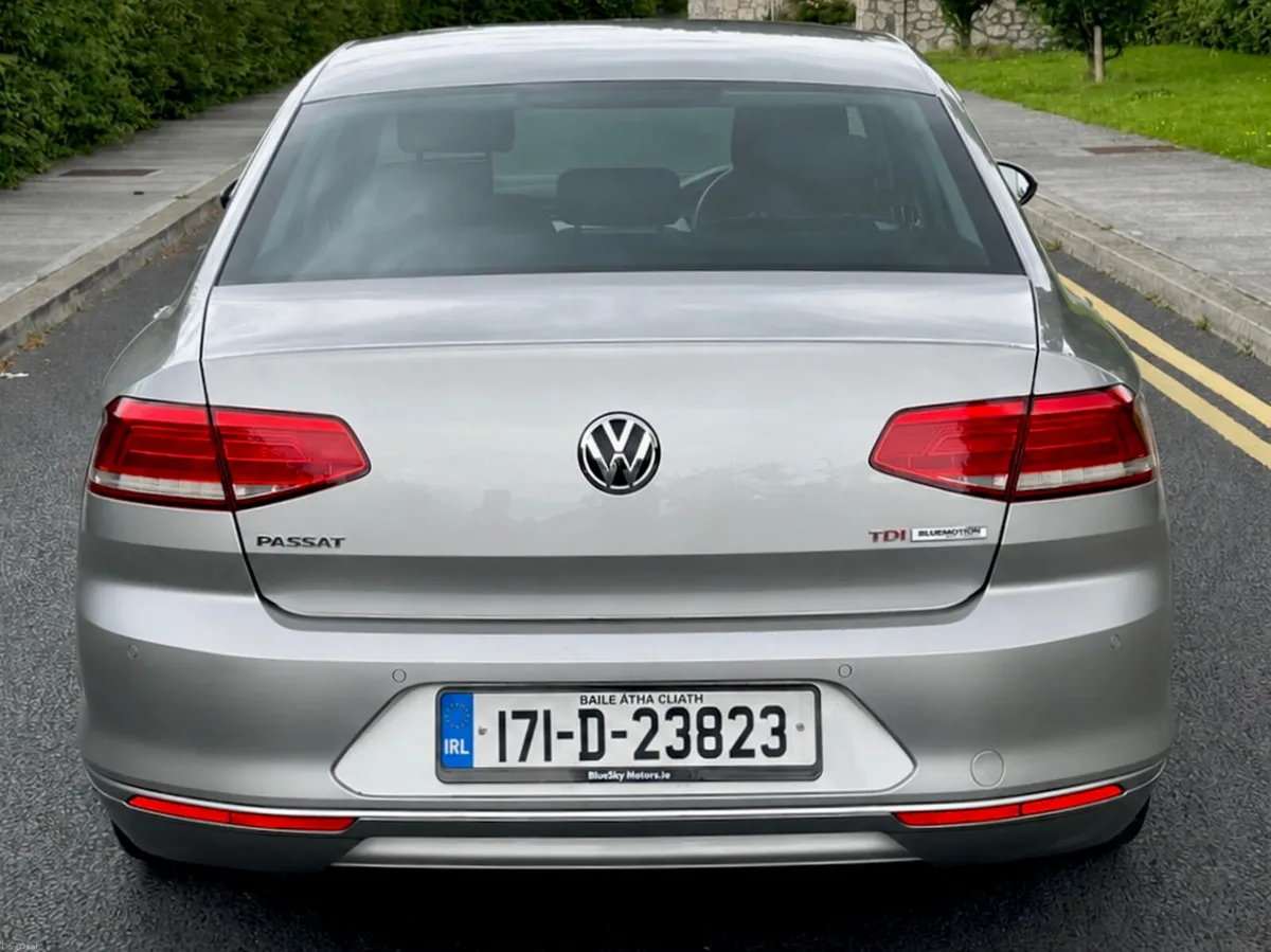 Warranty Volkswagen Passat Automatic Low Miles - Image 5