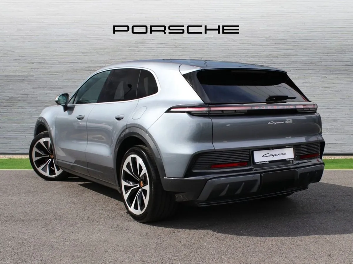 Porsche Cayenne S Electric (New Model) - Image 3