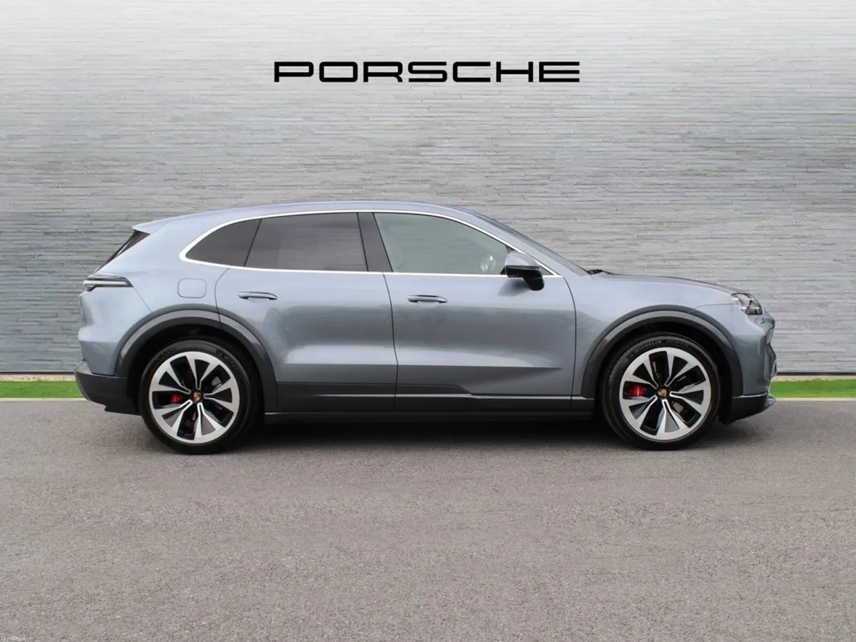 Porsche Cayenne S Electric (New Model) - Image 4