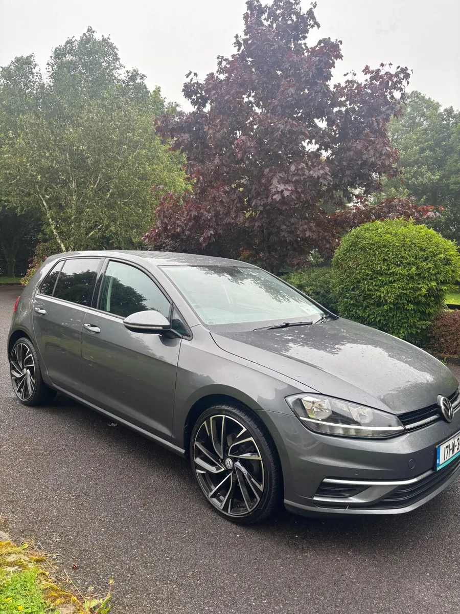 2017 Volkswagen Golf TDI - Image 1