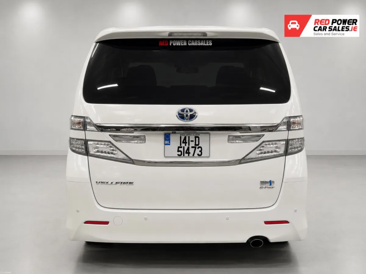2014 Toyota VELLFIRE 2.4 PETROL HYBRID MPV - Image 4
