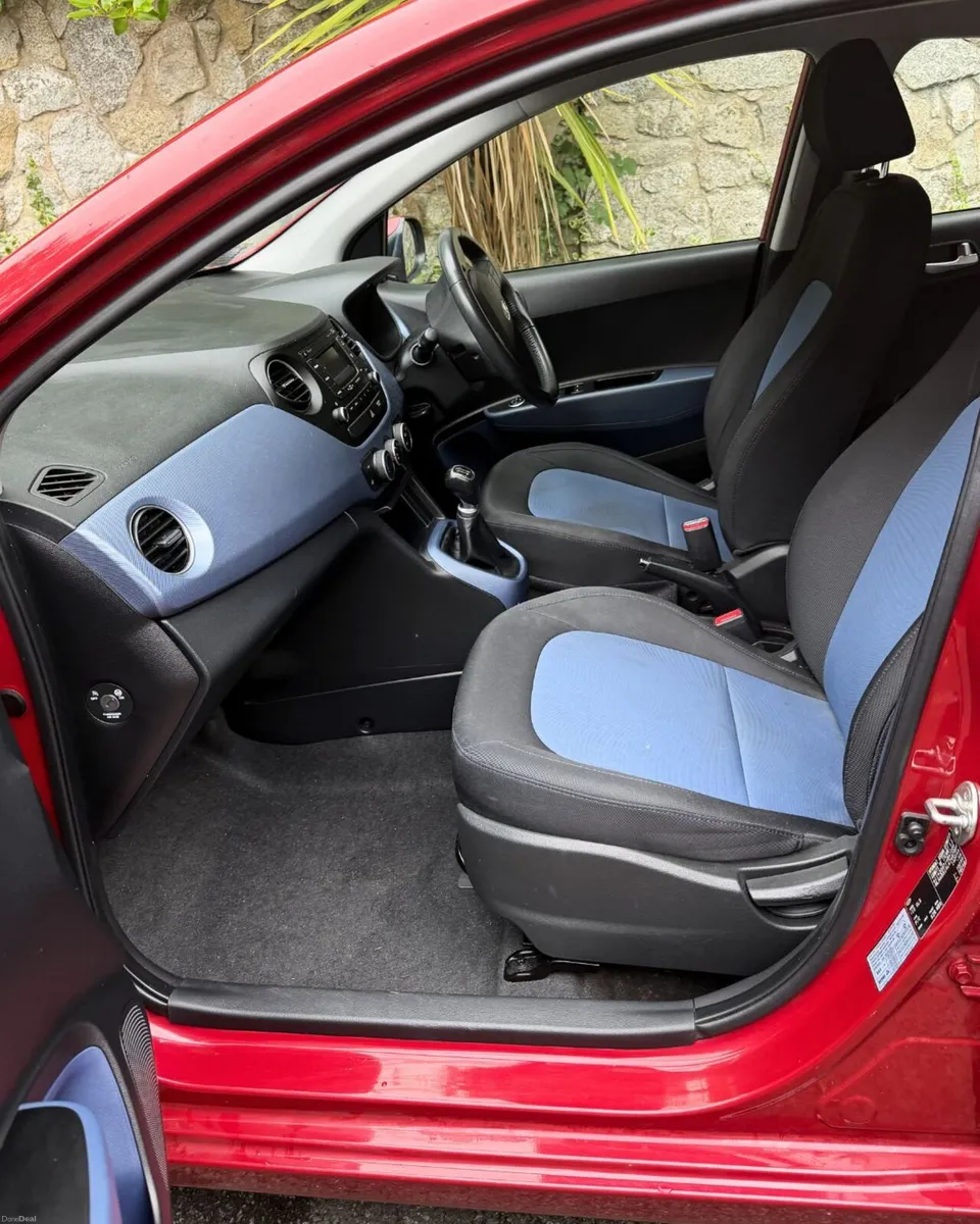 Hyundai i10 2019-𝐋𝐨𝐰 𝐌𝐢𝐥𝐚𝐠𝐞 𝟒𝟎,𝟒𝟓𝟓km - Image 6